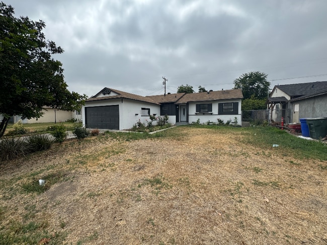 property at 2520 Kellogg Park Dr