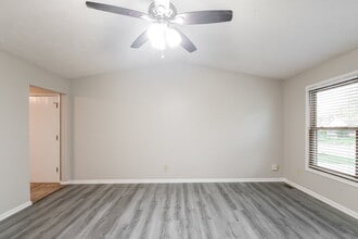 4511 Tucson Dr in Indianapolis, IN - Building Photo - Building Photo