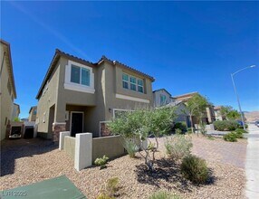 483 Welpman Way in Henderson, NV - Building Photo - Building Photo