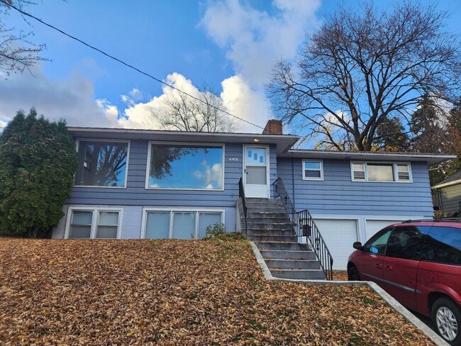 property at 463-465-465 SW State St