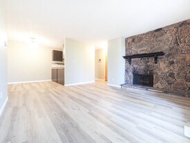 Ermineskin House in Edmonton, AB - Building Photo