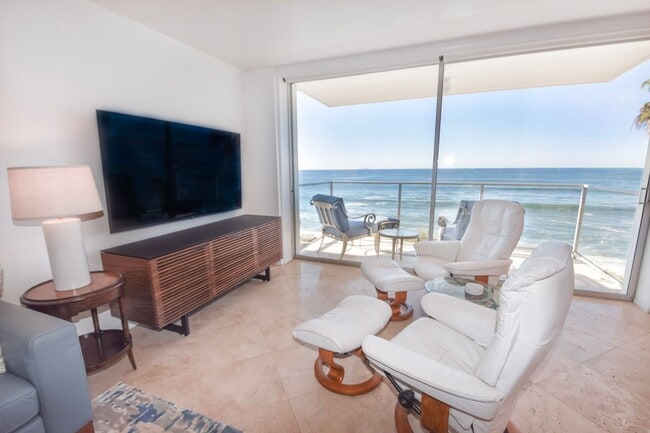 property at 1830 Avenida Del Mundo