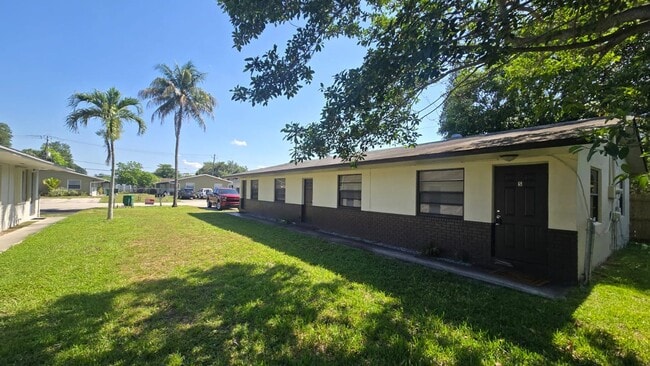 property at 6134 SW 40th Ct