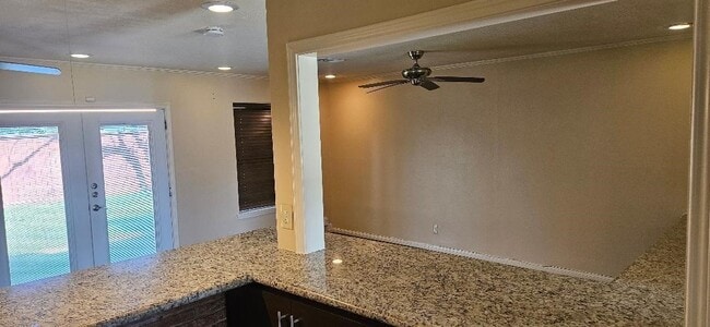 5926 Hornwood Dr in Houston, TX - Building Photo - Building Photo