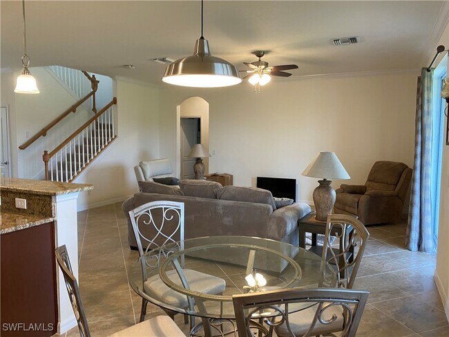 2054 Minneola St in Naples, FL - Building Photo - Building Photo
