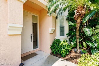 14819 Sterling Oaks Dr in Naples, FL - Building Photo - Building Photo