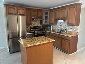 149 Westbury E in Deerfield Beach, FL - Building Photo - Building Photo