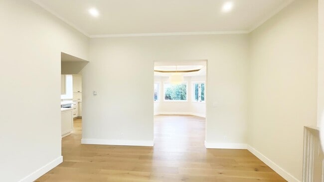 1911 Easton Dr in Burlingame, CA - Building Photo - Building Photo