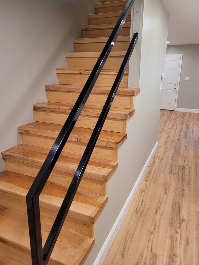 10 Rolling Pines Dr in Tell City, IN - Foto de edificio - Building Photo