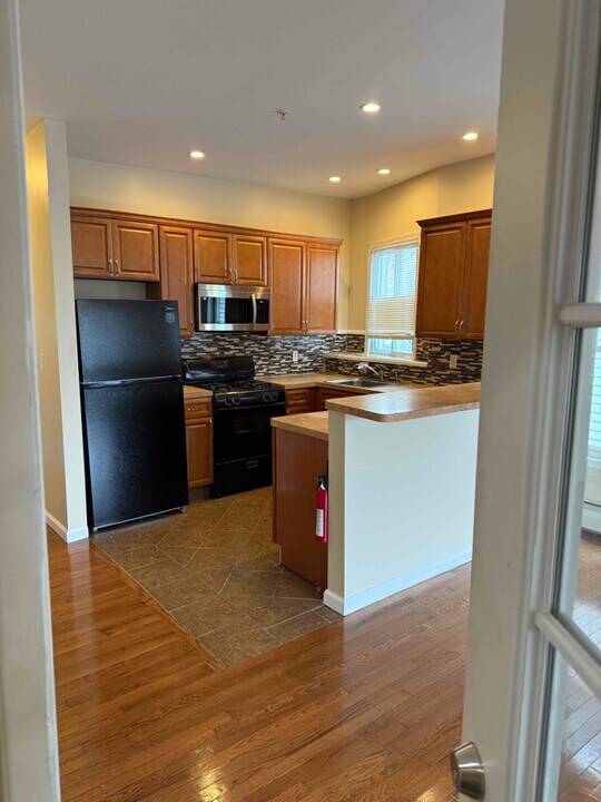 1326 E Gibson St in Scranton, PA - Building Photo