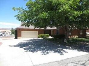 1025 E Fort Pierce Dr in Saint George, UT - Building Photo - Building Photo