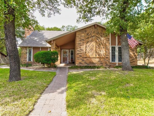 1012 Woodridge Dr