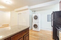 1706 Fontain St photo'