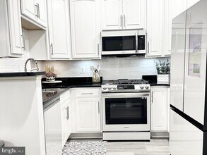15158 Kentshire Dr in Leesylvania, VA - Building Photo - Building Photo