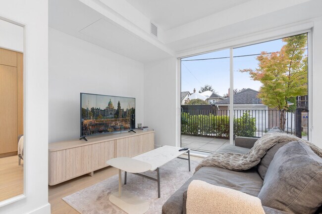 90 W King Edward Ave in Vancouver, BC - Building Photo - Building Photo