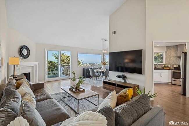 property at 2 Hawkins Ln