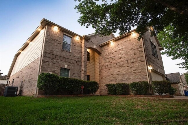 30615 S Sulphur Creek Dr in Magnolia, TX - Building Photo - Building Photo
