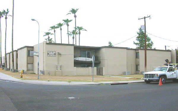 Canyon Greens in Phoenix, AZ - Building Photo - Building Photo