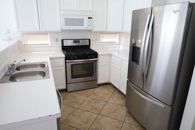 5418 Silverheart Ave in Las Vegas, NV - Building Photo - Building Photo