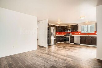 8057 Bryant St in Westminster, CO - Foto de edificio - Building Photo