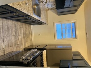 649 S 14th St in Newark, NJ - Building Photo - Building Photo