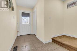 19 Dougall St in Guelph, ON - Building Photo - Building Photo