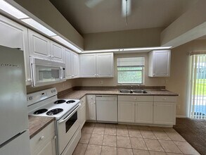 1605 Nelson Rd N in Cape Coral, FL - Building Photo - Building Photo