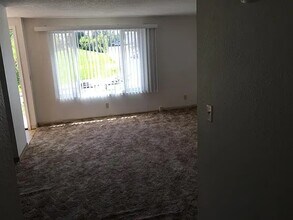 320 SW Shirley St in Pullman, WA - Building Photo - Building Photo