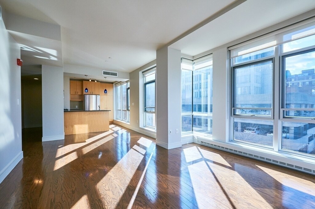 700 Harrison Ave, Unit 305 in Boston, MA - Building Photo
