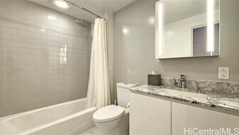987 Queen St in Honolulu, HI - Building Photo