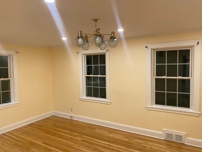 6 Southmere Rd in Boston, MA - Foto de edificio - Building Photo