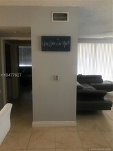 2201 W Preserve Way-Unit -107 in Miramar, FL - Foto de edificio - Building Photo