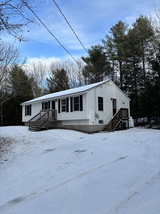 38 Springer Dr in Naples, ME - Building Photo