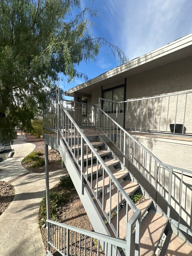 2807 Tulip Ct in Henderson, NV - Building Photo - Building Photo