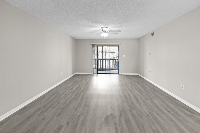 3706 GREENERY Ct in Tampa, FL - Building Photo - Building Photo