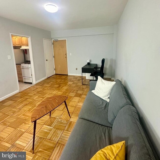 2141 I St NW