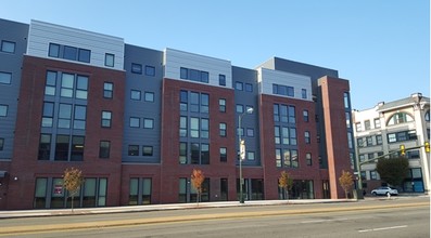 Grace and Broad Residence Center in Richmond, VA - Building Photo - Building Photo