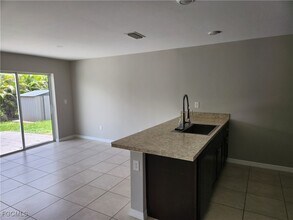 3754 NE 16th Pl in Cape Coral, FL - Building Photo - Building Photo
