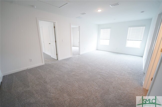 property at 116 Kingswood Ter