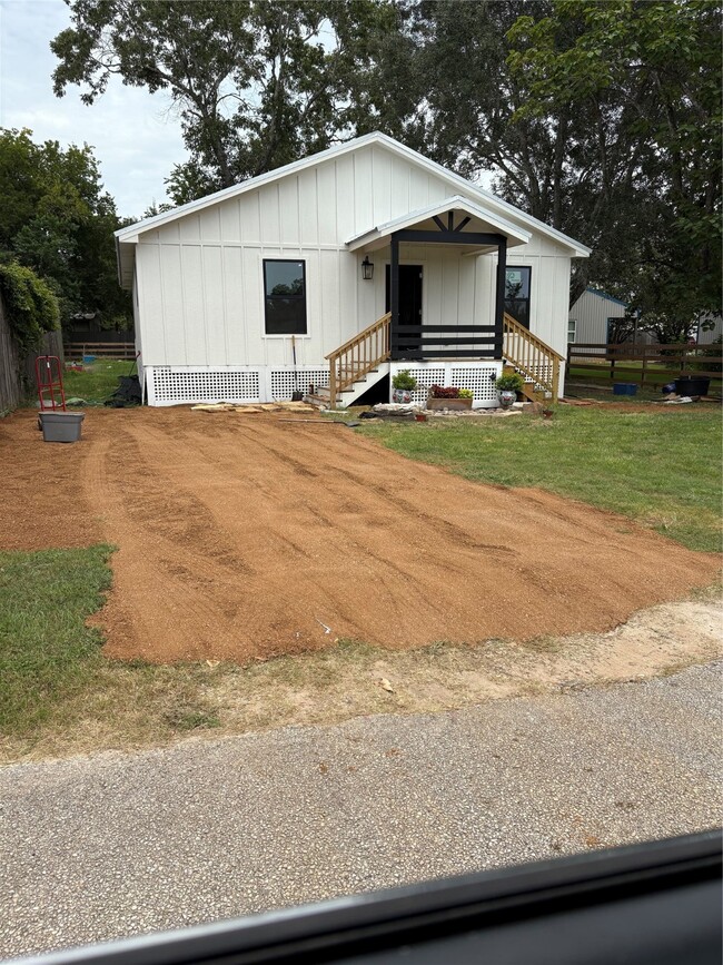 property at 626 Front St