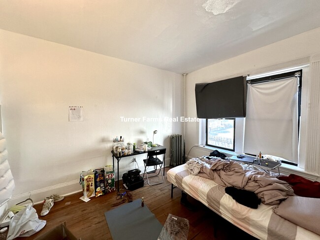 239 Harvard Ave, Unit 2