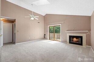 1306 Ravens Crest Dr in Plainsboro, NJ - Building Photo