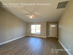 28 Juniper Dr in Ocala, FL - Foto de edificio - Building Photo