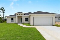 417 Western Ave S in Lehigh Acres, FL - Building Photo - Building Photo