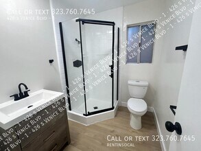 426 S Venice Blvd-Unit -1 in Los Angeles, CA - Foto de edificio - Building Photo