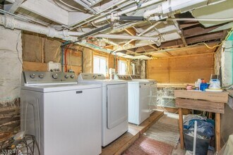 25 Talbot St in Montclair, NJ - Building Photo - Building Photo