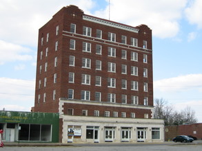 The Russell Inn in Orangeburg, SC - Building Photo - Building Photo