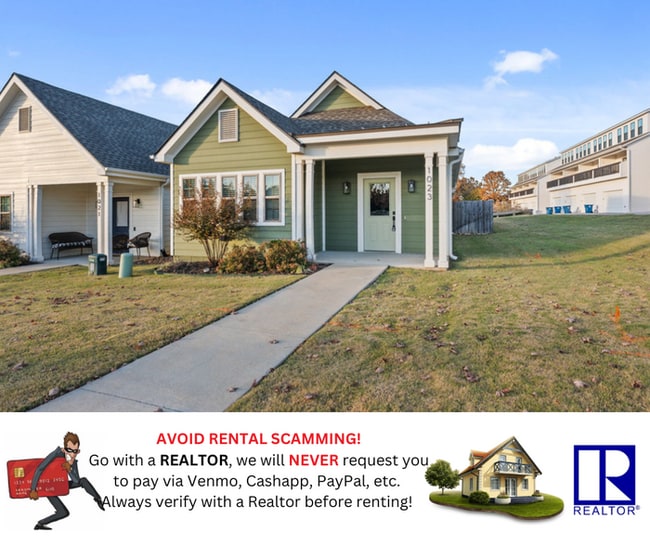 property at 1023 NE Hts Ln