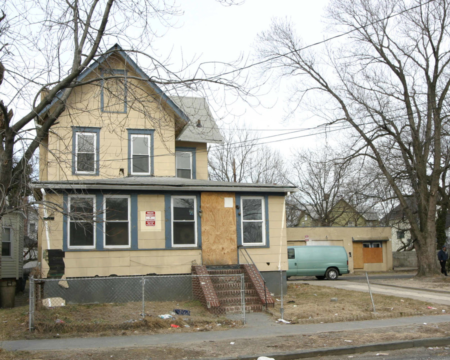 1023 Mattison Ave in Asbury Park, NJ - Building Photo