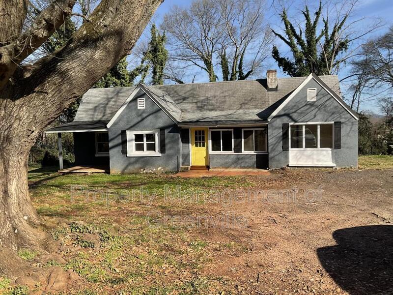 10 Savannah St in Greenville, SC - Building Photo